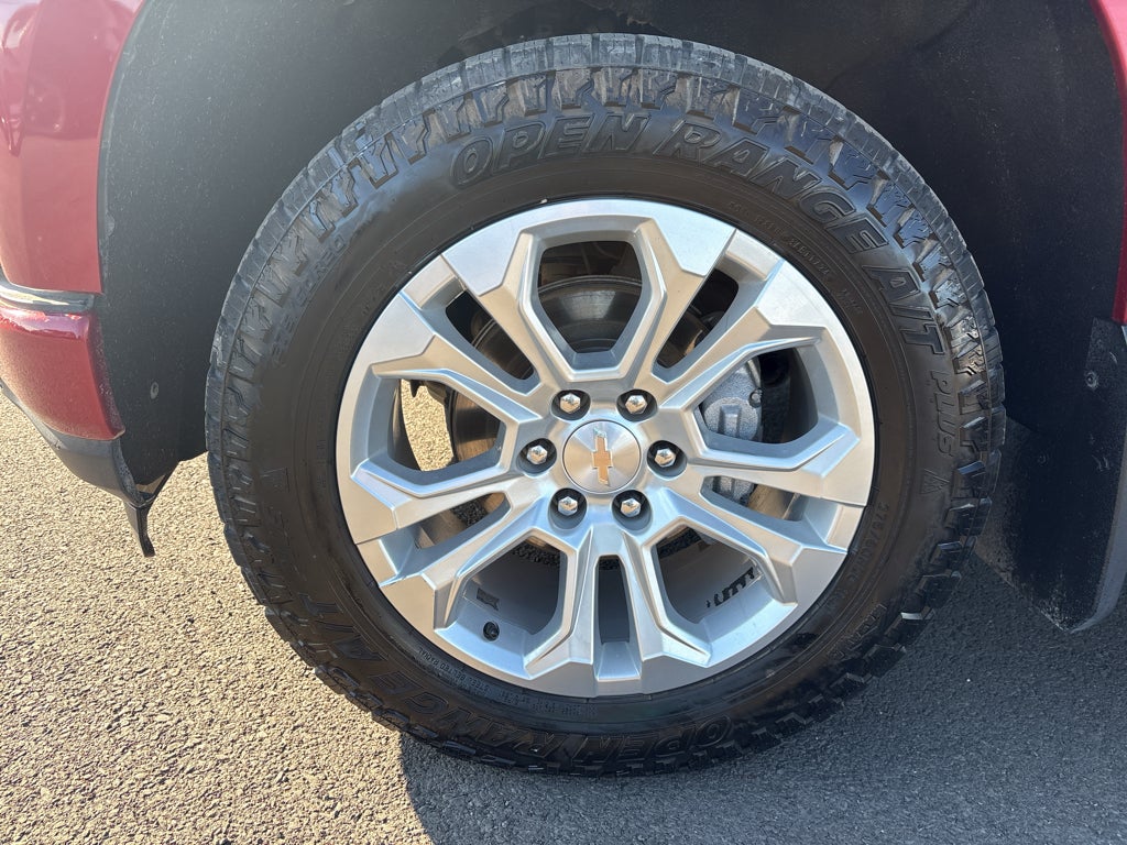 2021 Chevrolet Silverado 1500 4WD Crew Cab Short Bed High Country