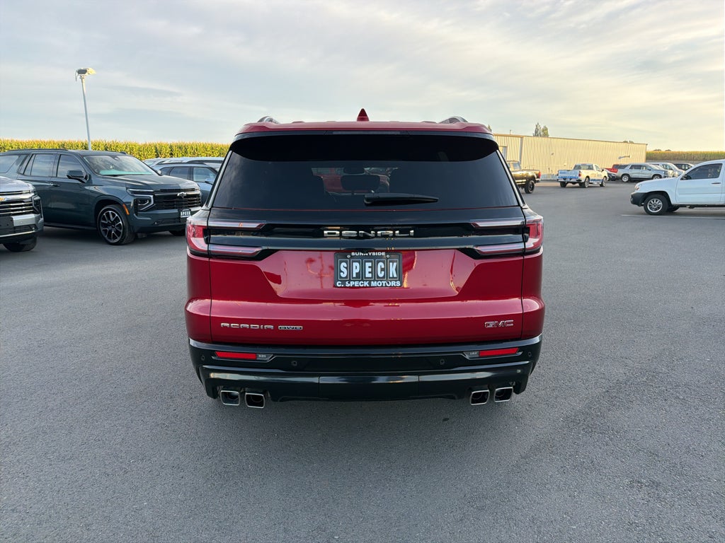 2024 GMC Acadia Denali