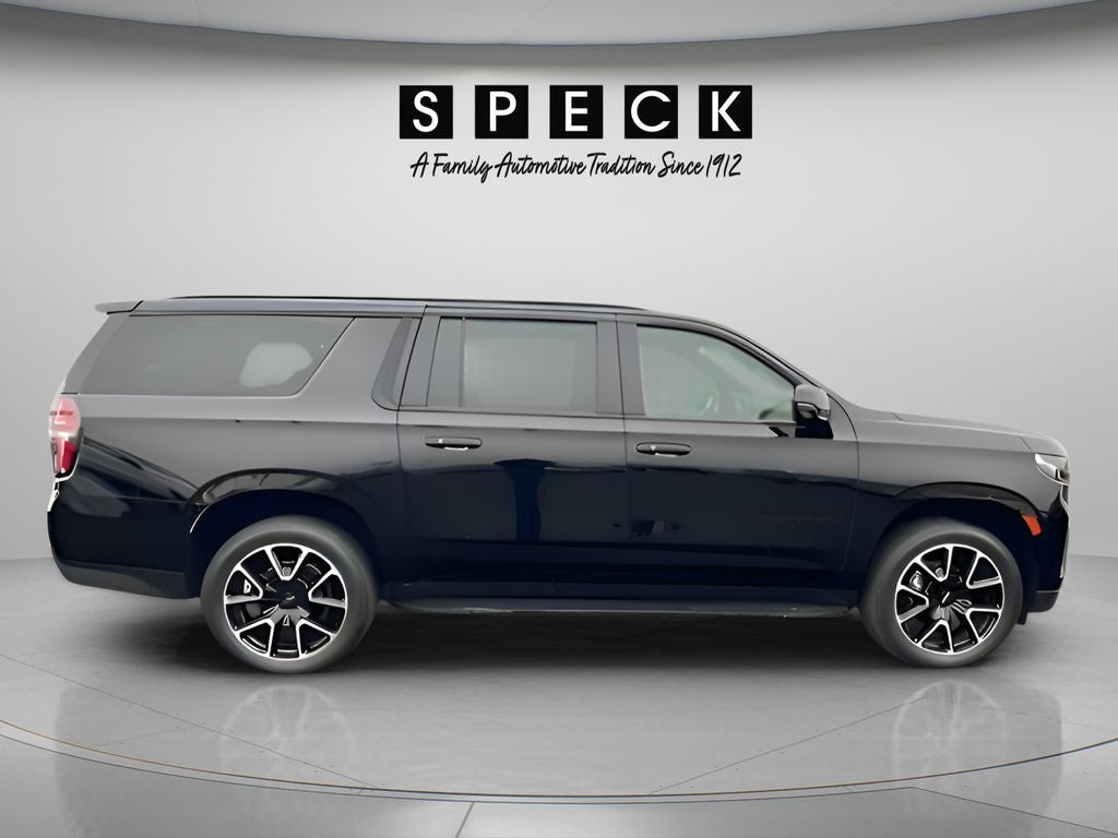 2024 Chevrolet Suburban 4WD RST