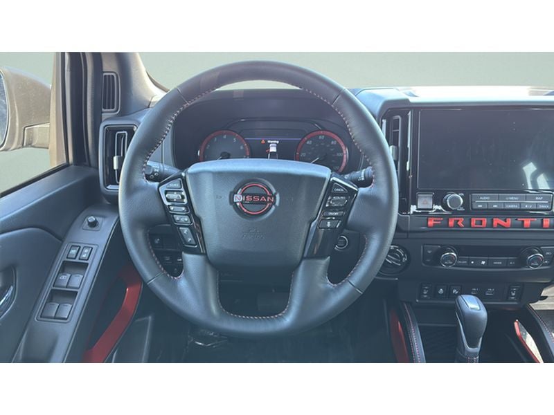 2025 Nissan Frontier Crew Cab PRO-4X 4x4