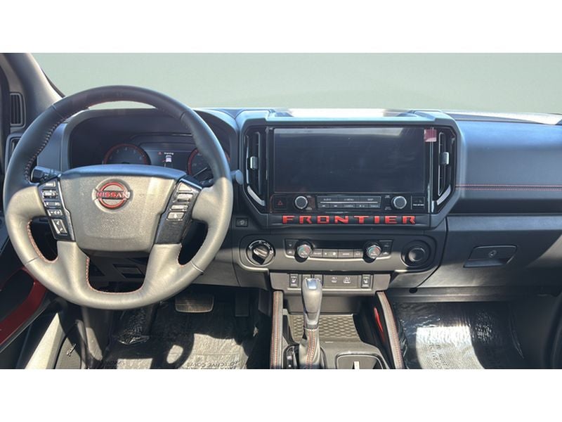 2025 Nissan Frontier Crew Cab PRO-4X 4x4