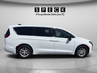 2027 Chrysler Pacifica PACIFICA SELECT
