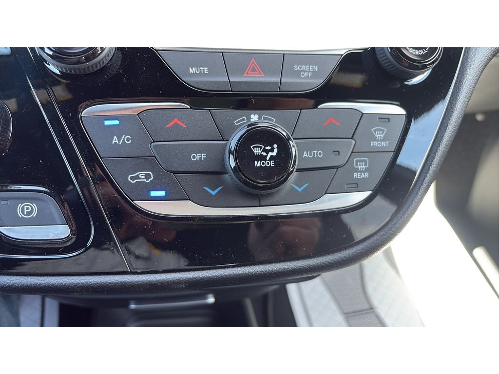 2027 Chrysler Pacifica PACIFICA SELECT