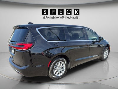 2027 Chrysler Pacifica PACIFICA SELECT