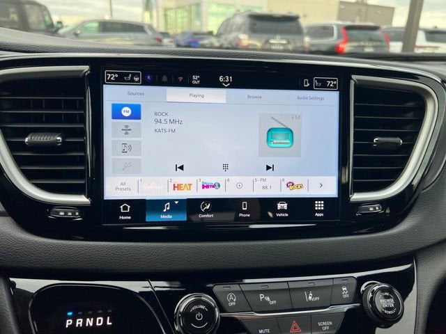 2026 Chrysler Voyager VOYAGER LX