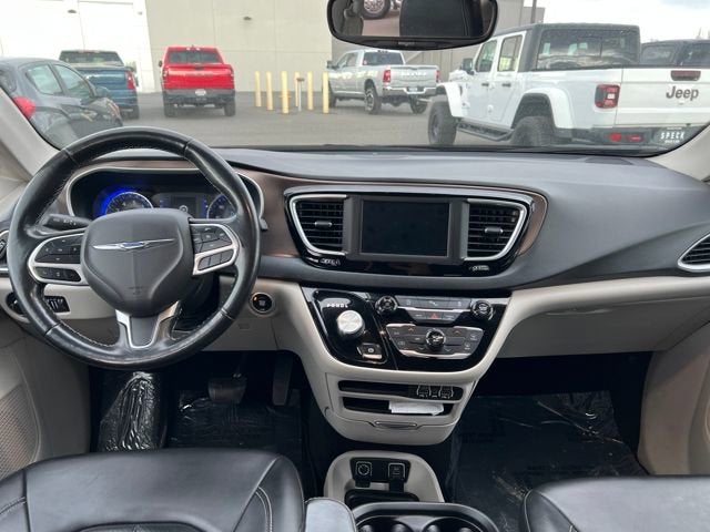 2021 Chrysler Voyager LXI