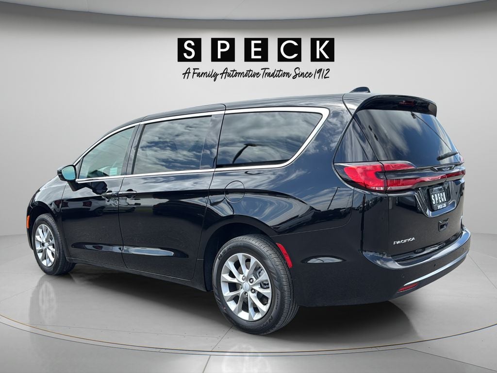 2027 Chrysler Pacifica PACIFICA SELECT AWD