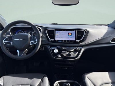 2026 Chrysler Pacifica Select AWD