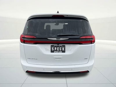 2026 Chrysler Pacifica PACIFICA SELECT AWD