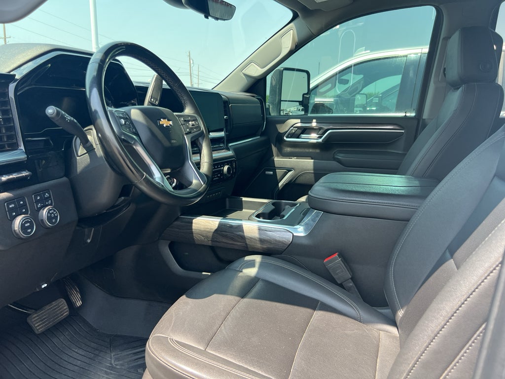 2025 Chevrolet Silverado 2500HD 4WD Crew Cab Standard Bed LTZ