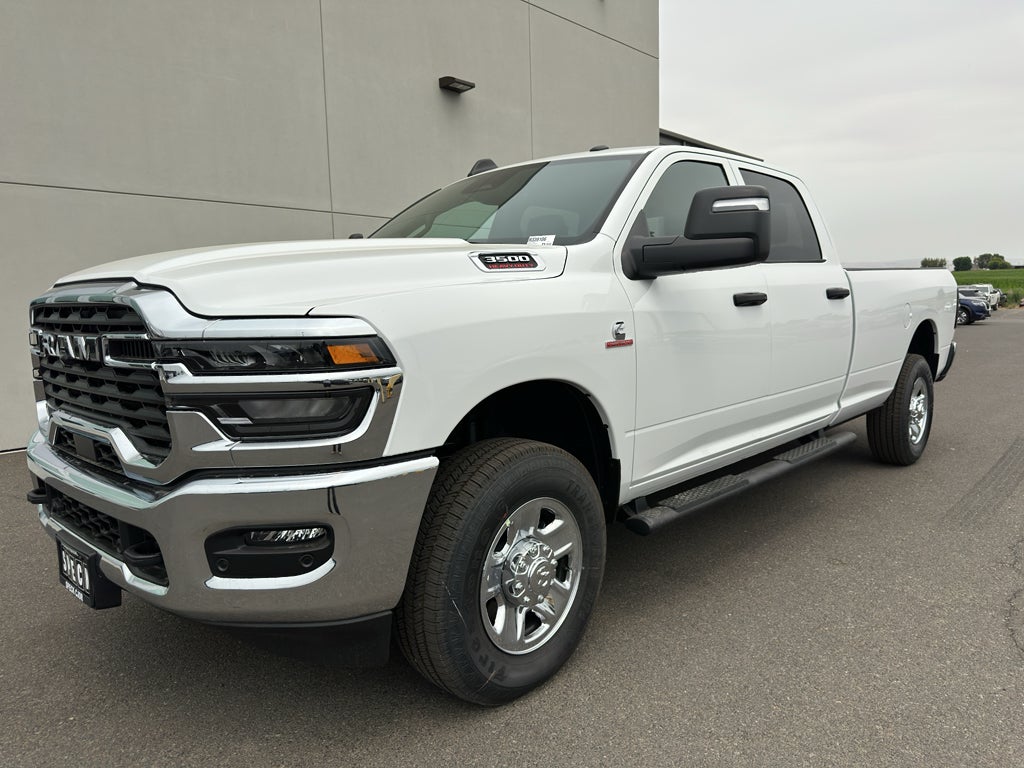 2026 RAM Ram 3500 RAM 3500 TRADESMAN CREW CAB 4X4 8' BOX