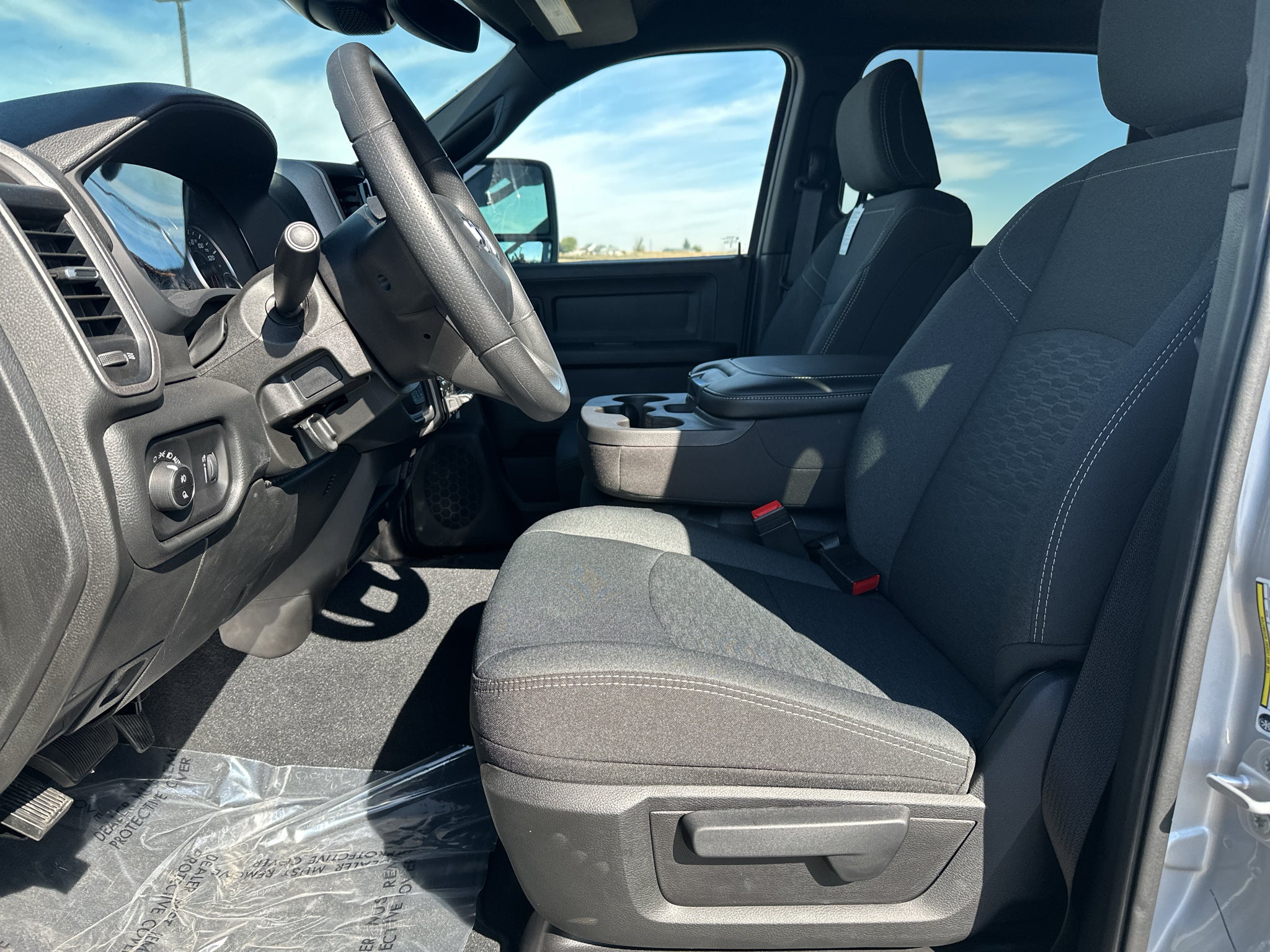 2026 RAM Ram 3500 RAM 3500 TRADESMAN CREW CAB 4X4 8' BOX