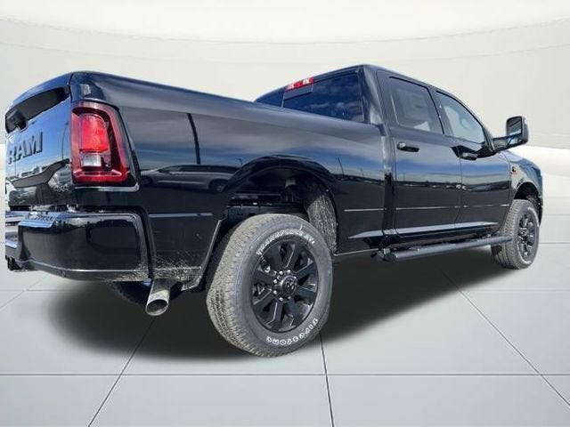 2026 RAM Ram 2500 RAM 2500 BLACK EXPRESS CREW CAB 4X4 6'4' BOX
