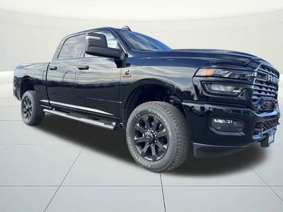 2026 RAM Ram 2500 RAM 2500 BLACK EXPRESS CREW CAB 4X4 6'4' BOX