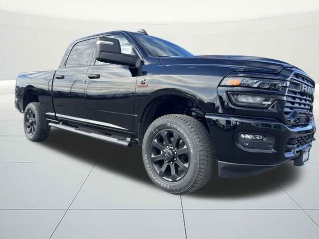 2026 RAM Ram 2500 RAM 2500 BLACK EXPRESS CREW CAB 4X4 6'4' BOX