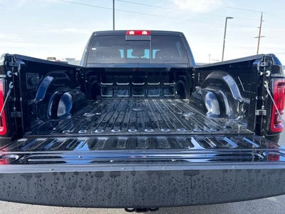 2026 RAM Ram 2500 RAM 2500 BLACK EXPRESS CREW CAB 4X4 6'4' BOX