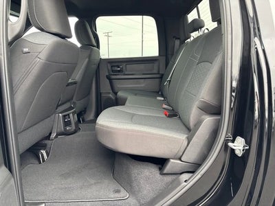 2026 RAM Ram 2500 RAM 2500 BLACK EXPRESS CREW CAB 4X4 6'4' BOX