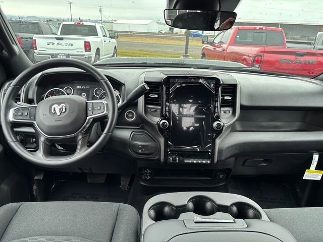 2026 RAM Ram 2500 RAM 2500 BLACK EXPRESS CREW CAB 4X4 6'4' BOX