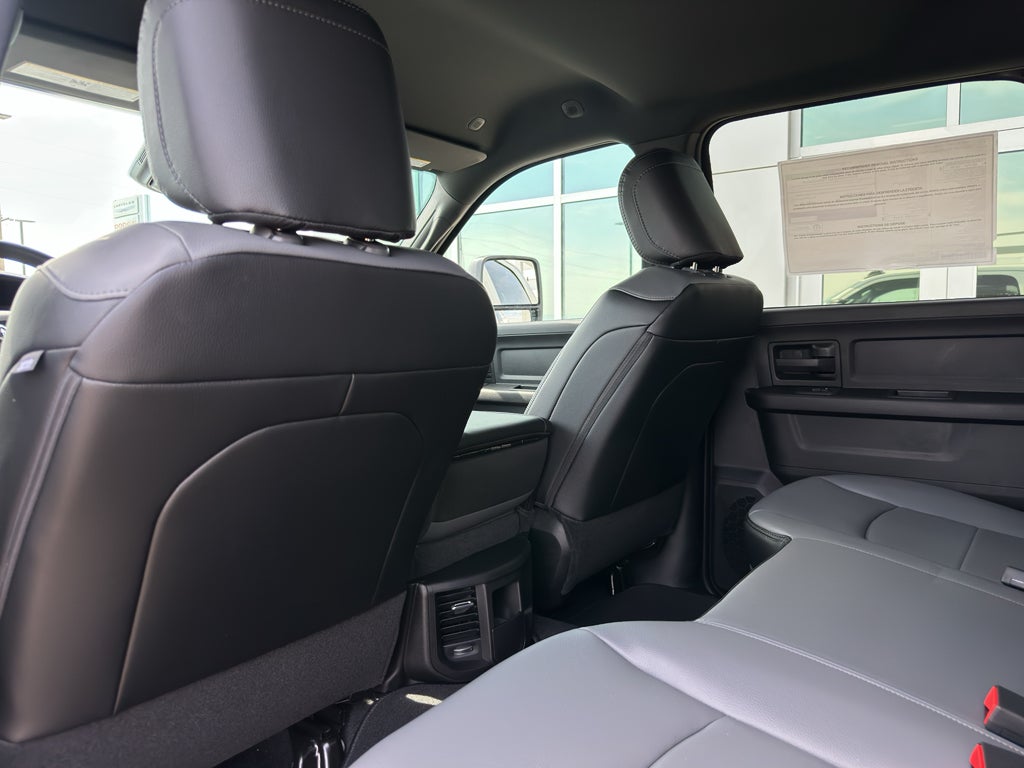 2026 RAM 2500 RAM 2500 TRADESMAN CREW CAB 4X4 8' BOX