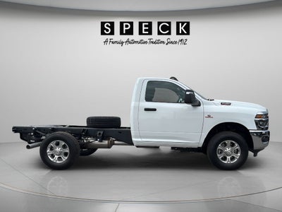 2026 RAM Ram 3500 Chassis Cab RAM 3500 TRADESMAN CHASSIS REGULAR CAB 4X4 60' CA