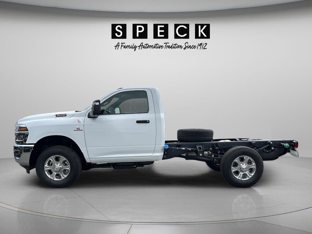 2026 RAM Ram 3500 Chassis Cab RAM 3500 TRADESMAN CHASSIS REGULAR CAB 4X4 60' CA