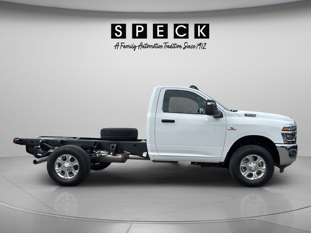 2026 RAM Ram 3500 Chassis Cab RAM 3500 TRADESMAN CHASSIS REGULAR CAB 4X4 60' CA