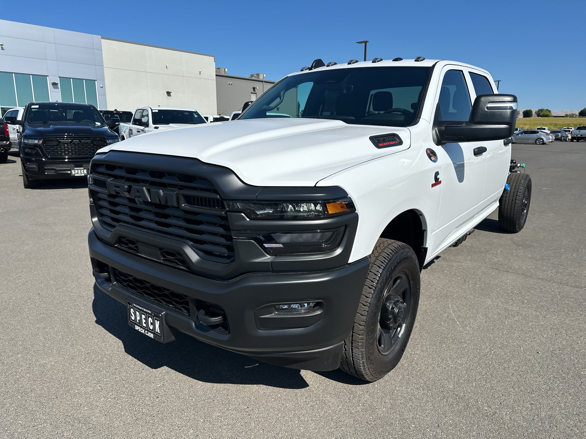 2026 RAM Ram 3500 Chassis Cab RAM 3500 TRADESMAN CREW CAB CHASSIS 4X4 60' CA