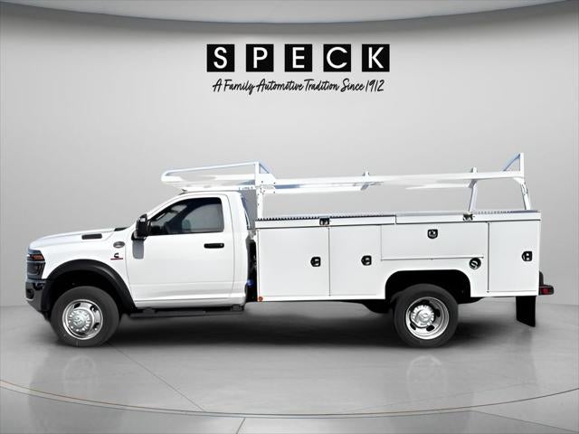 2026 RAM 5500 Chassis RAM 5500 TRADESMAN CHASSIS REGULAR CAB 4X4 84' CA