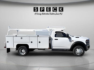 2026 RAM 5500 Chassis RAM 5500 TRADESMAN CHASSIS REGULAR CAB 4X4 84' CA