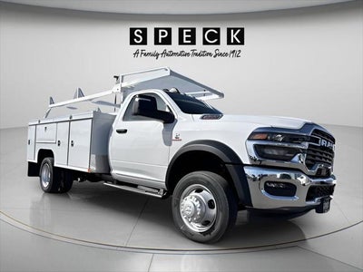 2026 RAM 5500 Chassis RAM 5500 TRADESMAN CHASSIS REGULAR CAB 4X4 84' CA