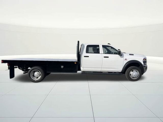2025 RAM Ram 5500 Chassis Cab RAM 5500 TRADESMAN CHASSIS CREW CAB 4X4 84' CA