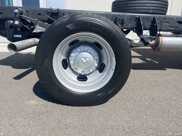 2025 RAM Ram 5500 Chassis Cab RAM 5500 TRADESMAN CHASSIS CREW CAB 4X4 84' CA