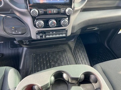 2026 RAM Ram 3500 Chassis Cab RAM 3500 TRADESMAN CHASSIS REGULAR CAB 4X4 84' CA