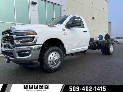 2026 RAM Ram 3500 Chassis Cab RAM 3500 TRADESMAN CHASSIS REGULAR CAB 4X4 84' CA