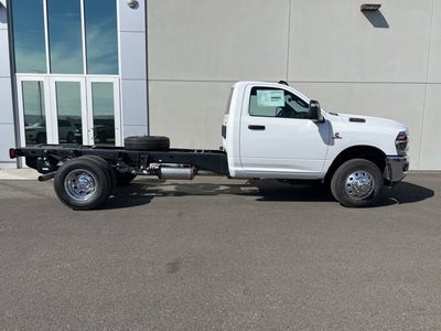 2026 RAM Ram 3500 Chassis Cab RAM 3500 TRADESMAN CHASSIS REGULAR CAB 4X4 84' CA