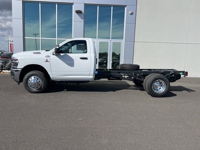 2026 RAM Ram 3500 Chassis Cab RAM 3500 TRADESMAN CHASSIS REGULAR CAB 4X4 84' CA