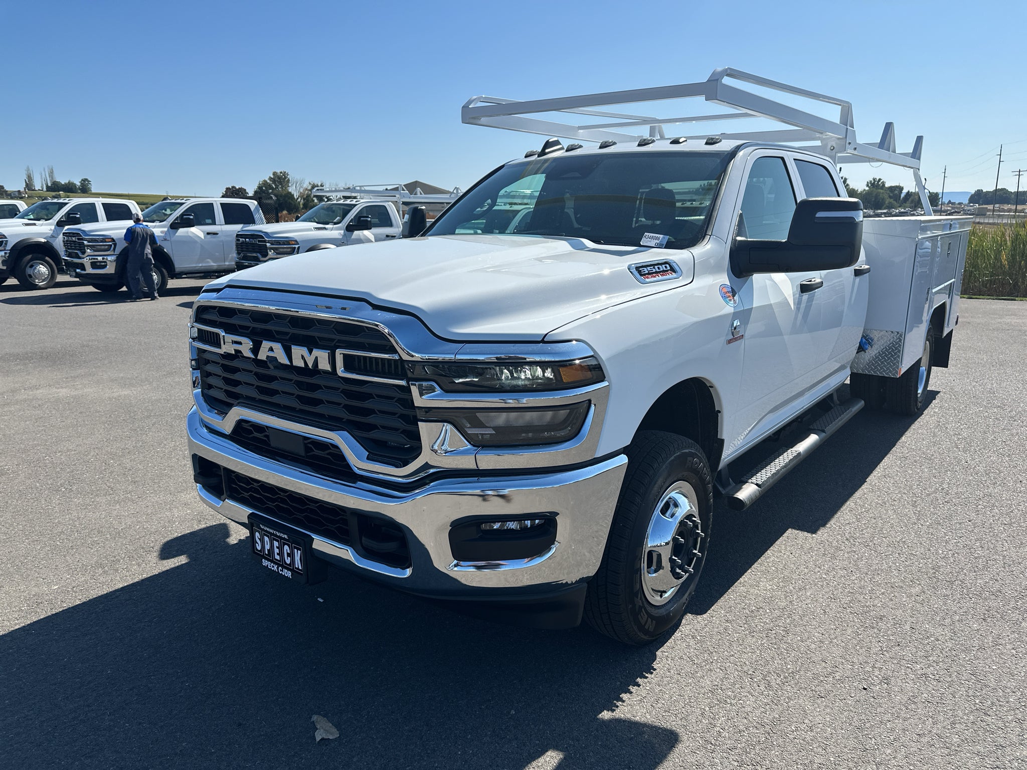 2026 RAM Ram 3500 Chassis Cab RAM 3500 TRADESMAN CREW CAB CHASSIS 4X4 60' CA