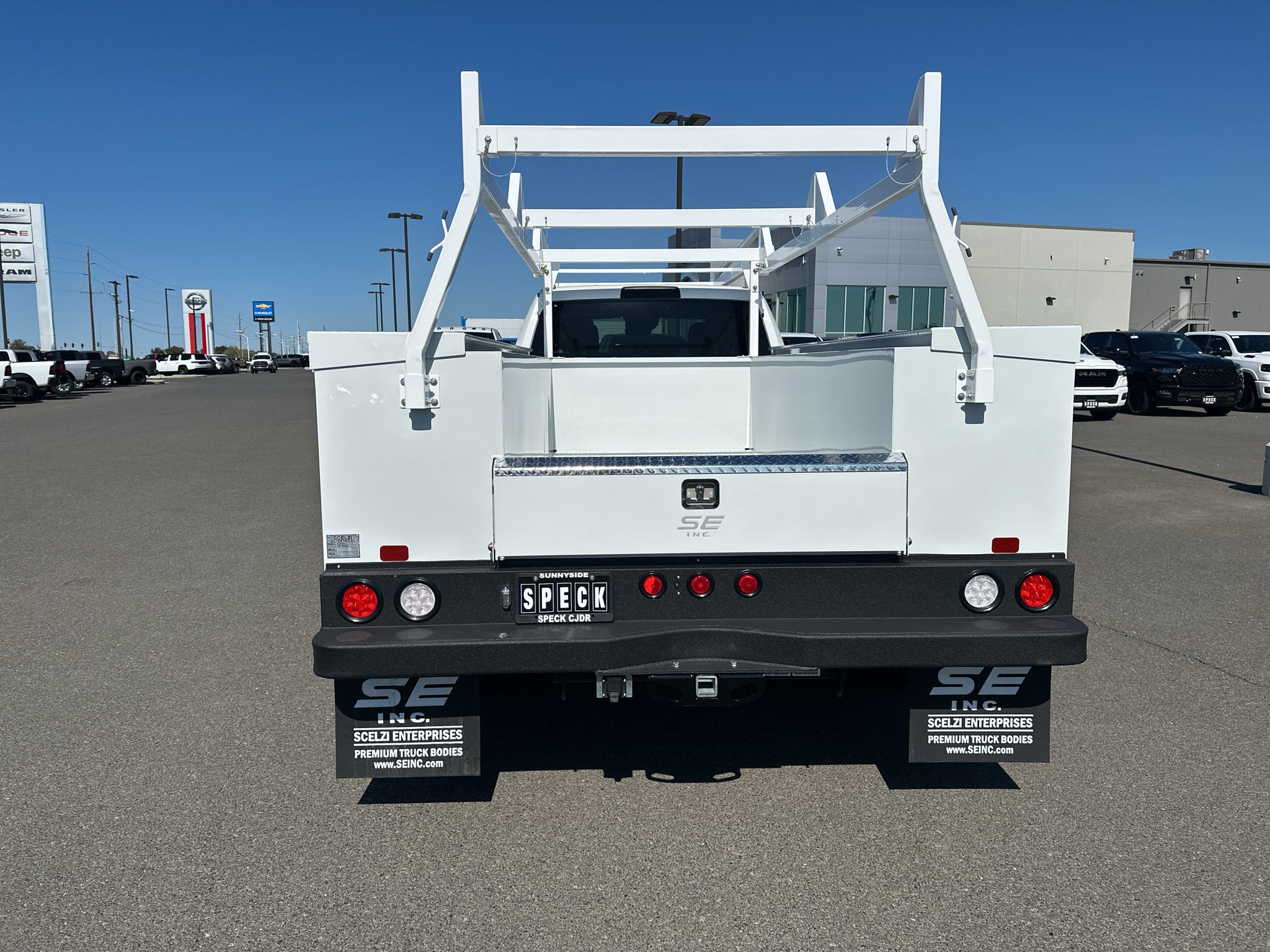 2026 RAM Ram 3500 Chassis Cab RAM 3500 TRADESMAN CREW CAB CHASSIS 4X4 60' CA