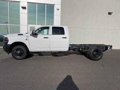 2026 RAM Ram 3500 Chassis Cab RAM 3500 TRADESMAN CREW CAB CHASSIS 4X4 60' CA