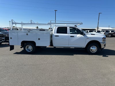 2026 RAM Ram 3500 Chassis Cab RAM 3500 TRADESMAN CREW CAB CHASSIS 4X4 60' CA