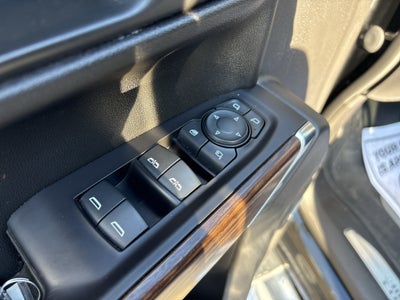 2021 Chevrolet Silverado 1500 4WD Crew Cab Short Bed High Country