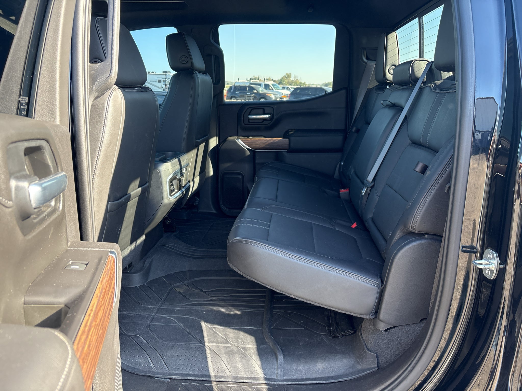 2021 Chevrolet Silverado 1500 4WD Crew Cab Short Bed High Country