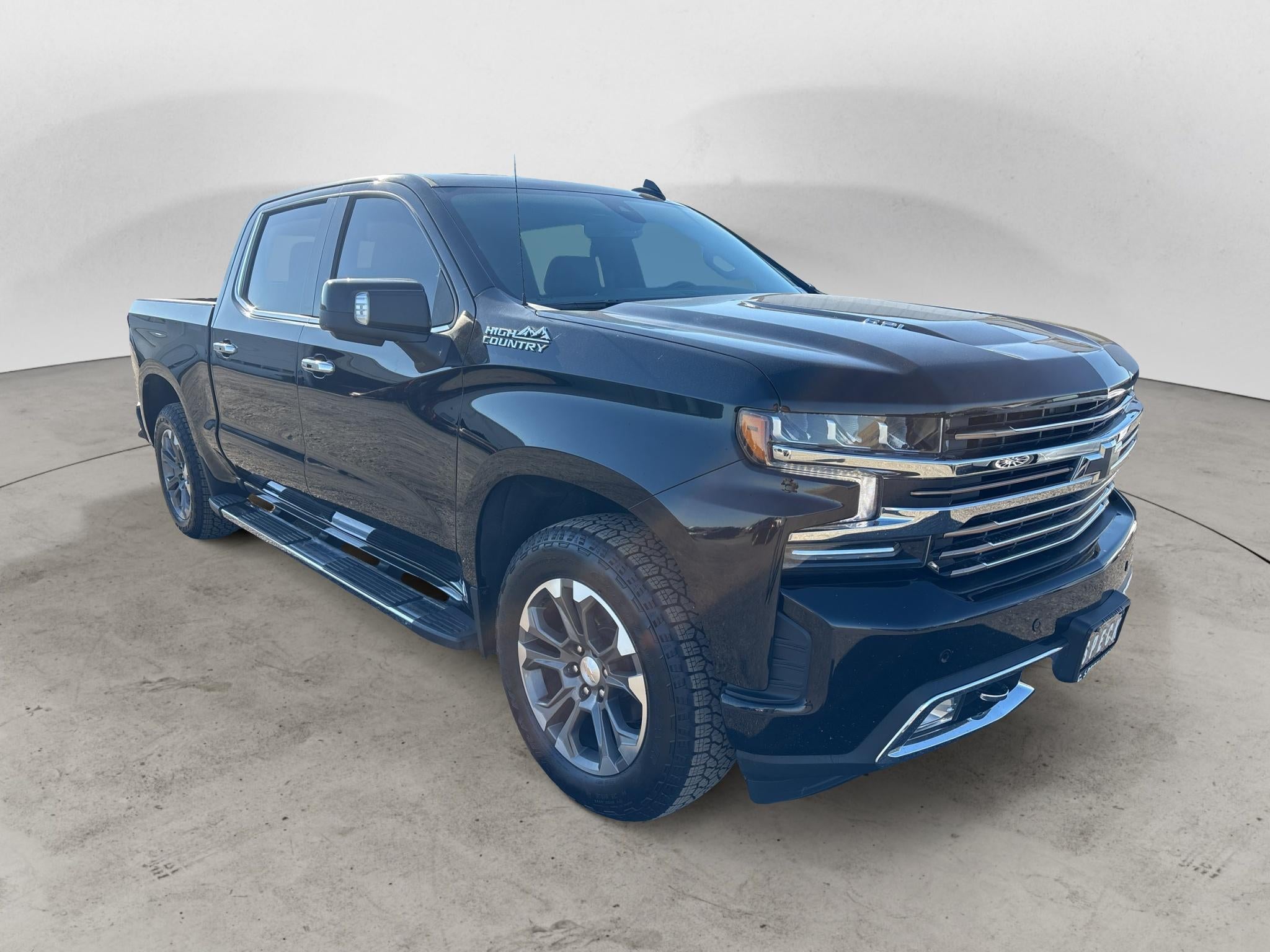 2021 Chevrolet Silverado 1500 4WD Crew Cab Short Bed High Country