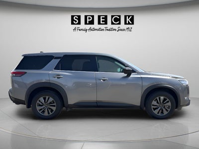 2024 Nissan Pathfinder S 4WD
