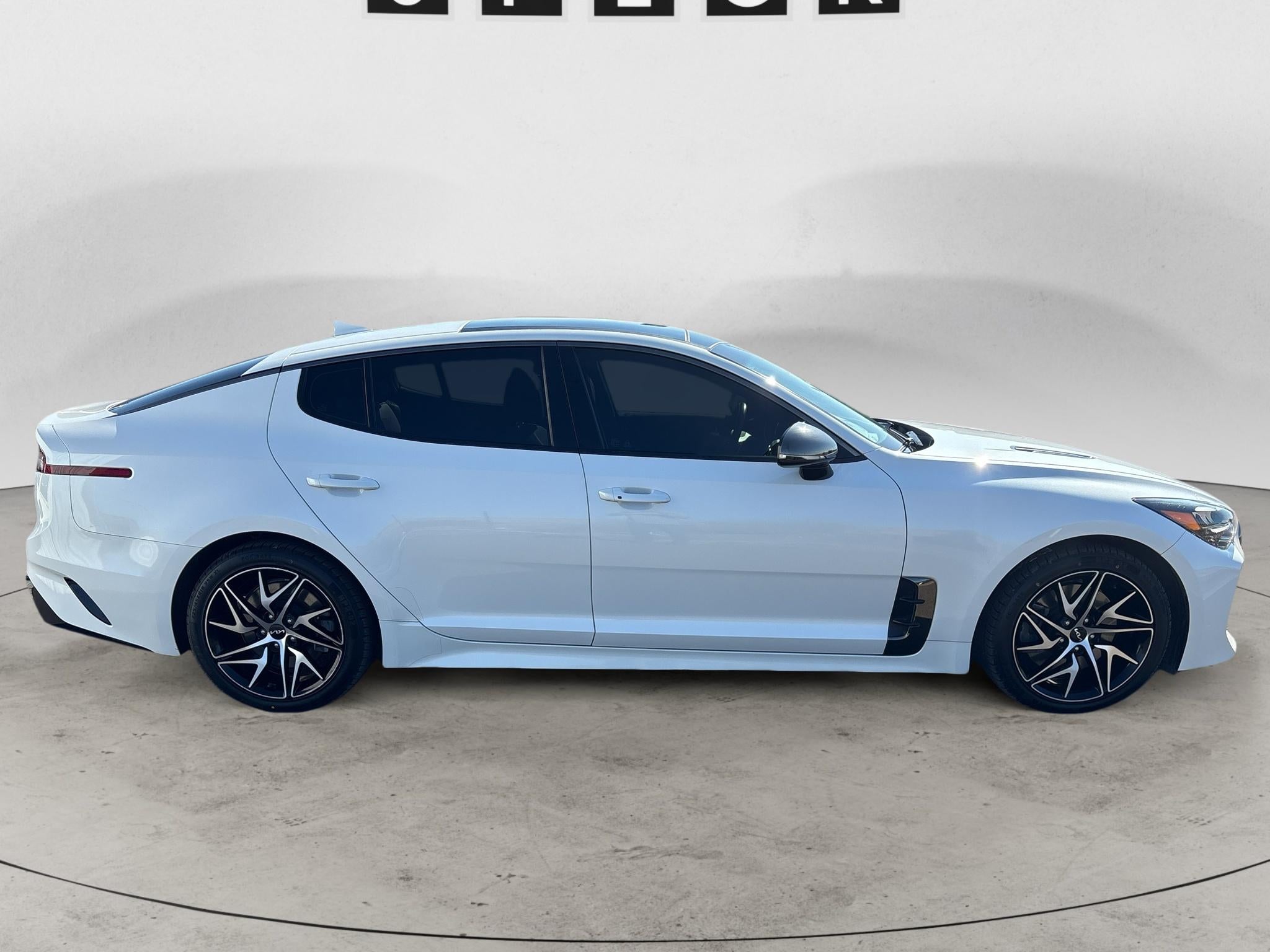 2022 Kia Stinger GT-Line