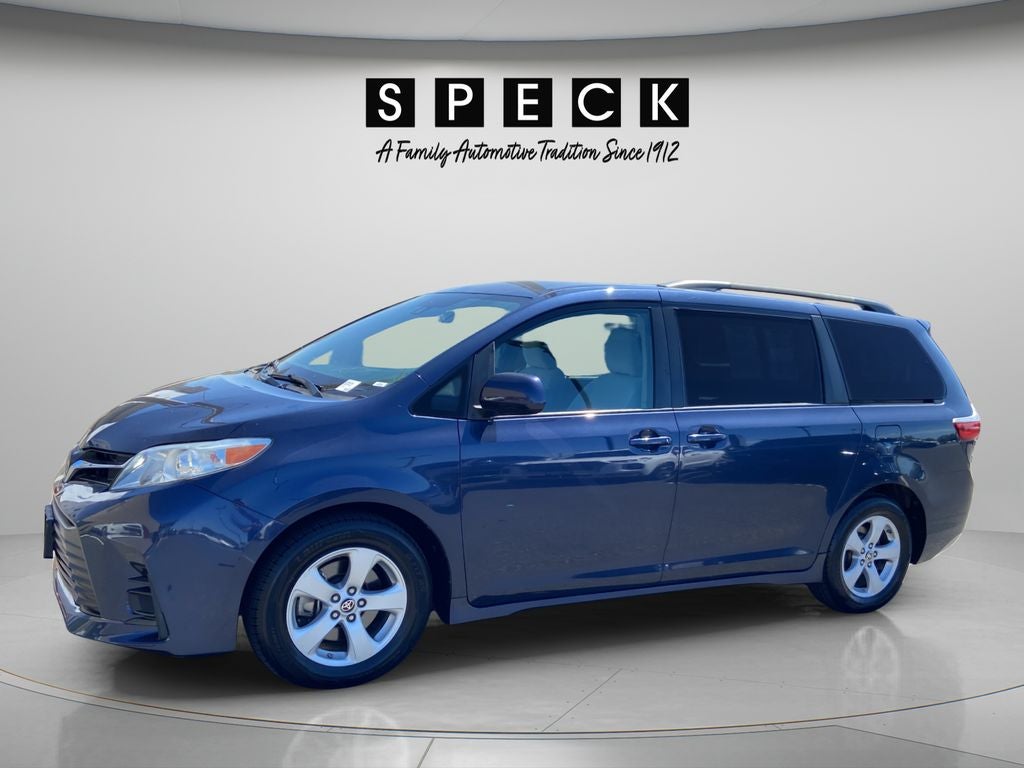 2020 Toyota Sienna LE