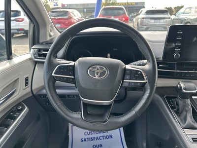 2024 Toyota Sienna Limited