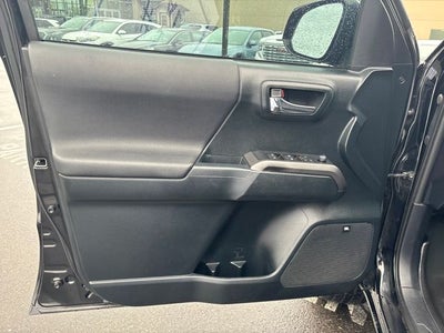 2017 Toyota Tacoma SR5 V6