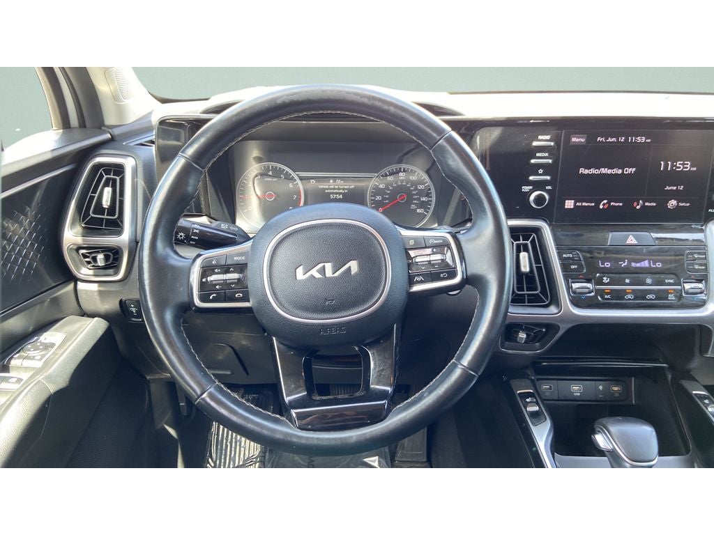 2023 Kia Sorento LX