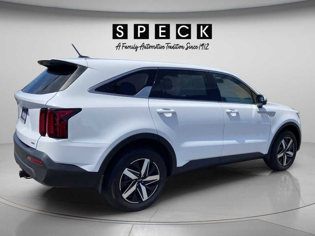 2023 Kia Sorento LX